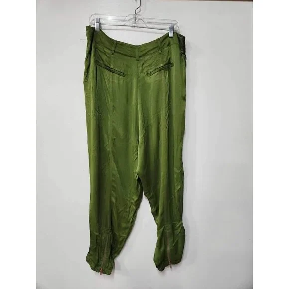 Anthropologie Diandra Green Satin Pleated Joggers Size 16. B-3